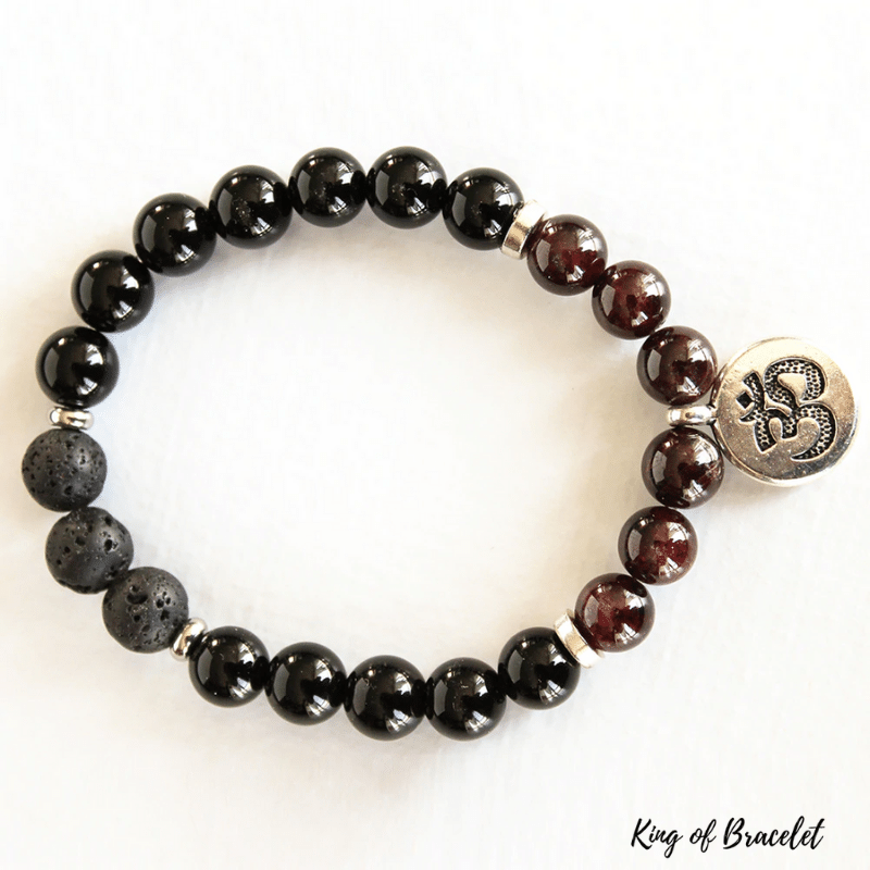 Bracelet OM en Grenat, Onyx Noir et Pierre de Lave